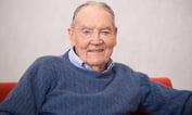 John Bogle, Vanguard Founder Who Urged Low Fees, Dies at 89