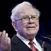 Buffett Slows Buybacks, Sells Stocks With Market at Highs