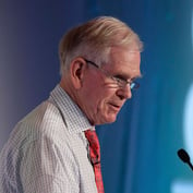 Jeremy Grantham: War in Ukraine Means 'Risk Profile for Everybody Has Gone Up'