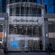 Schwab to Launch Alts Platform for Individual Investors