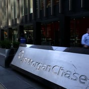 JPMorgan to Hire This Year on Wealth, Dealmaking Revival