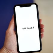 Robinhood to Pay $7.5M Over 'Gamification' Practices