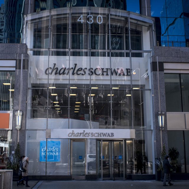 Schwab Wins $7M From Morgan Stanley, Ex-Advisors